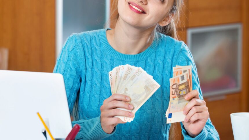 Turn Gaming Skills into Income with Mygreenbucks.net Jones